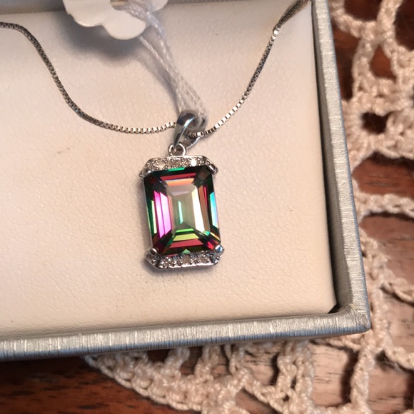 14K White Gold 19 Inch Chain Mystic Topaz Necklace - Picture 3 of 9